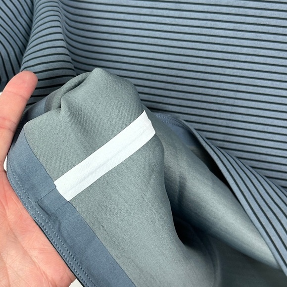 Lululemon Shaped Short Sleeve Tee Size‎ 6 Crew Neck Sterling Blue Thick T-Shirt - Picture 7 of 10